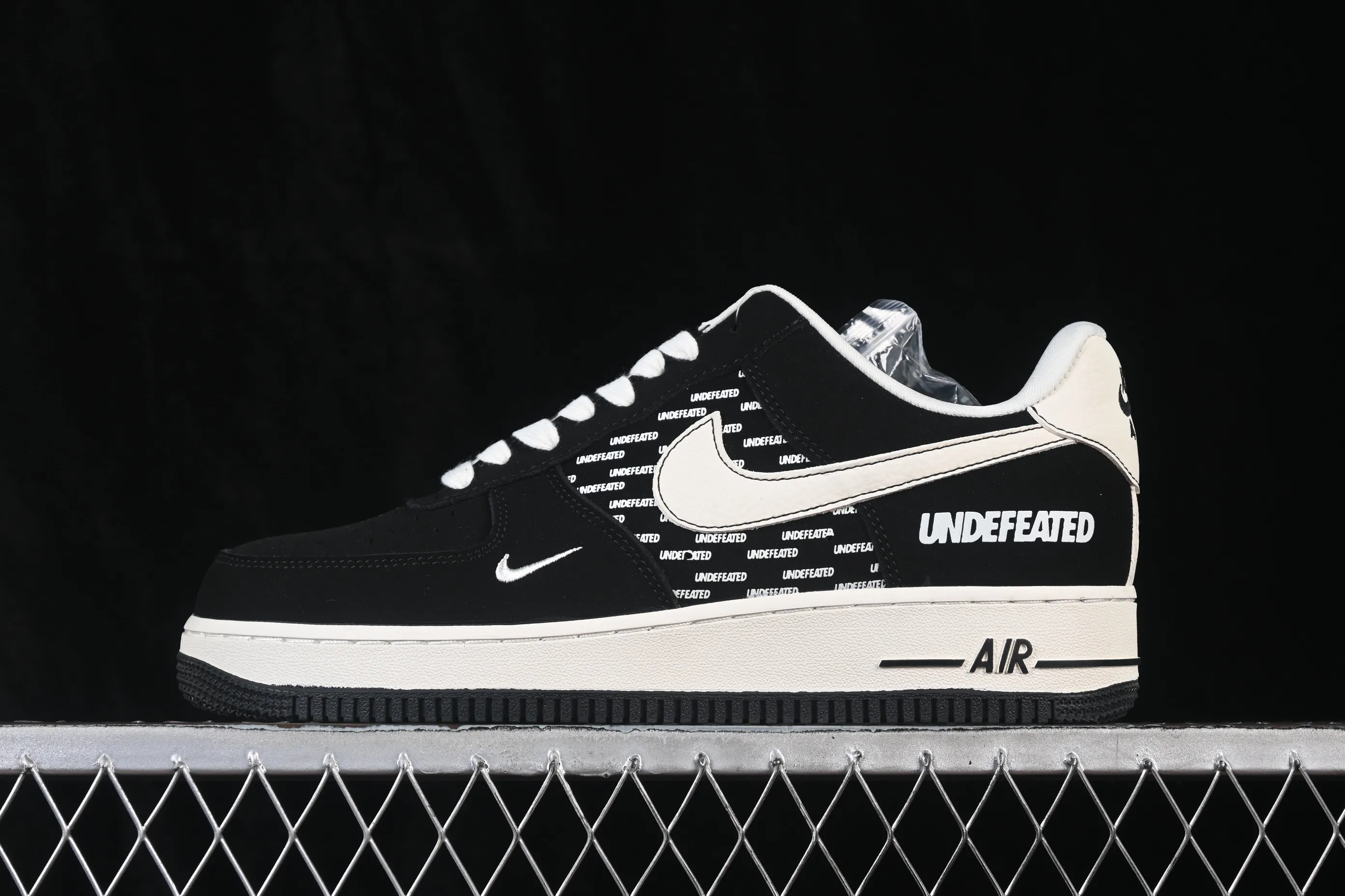 All categories Nk Air Force 1 Air Force series Nk Air Force 1 Low Air Force low-top Nike Air Force 1'07 Low black and white Air Force 1 low-top casual sneakers DW8806-004